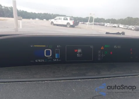 2017 Toyota Prius Four из США, поврежденный, VIN JTDKARFU5H3535663